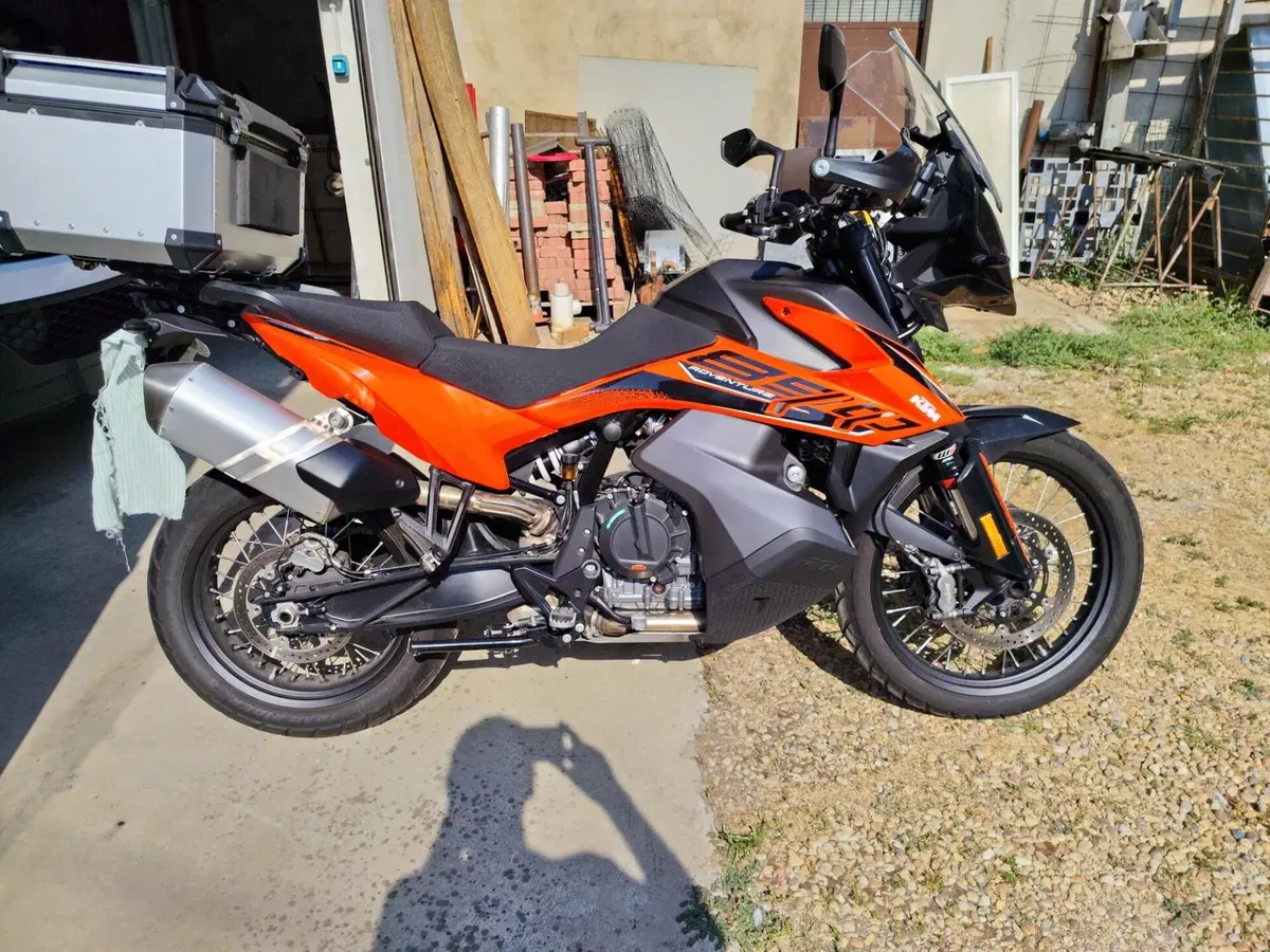 KTM 890 Adventure L (2022) (2)