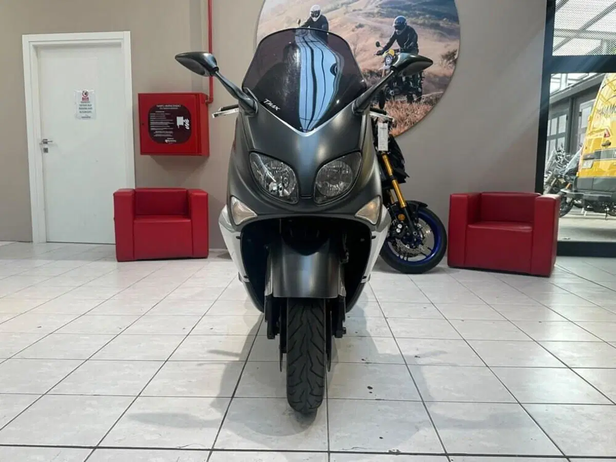 Yamaha T-Max 500 Black Max (2006 - 07) (2)
