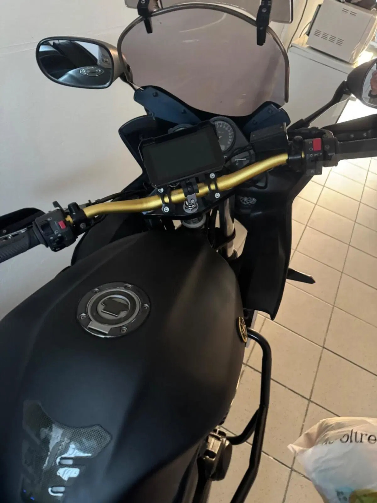 Yamaha FZ6 Fazer (2004 - 07) (2)