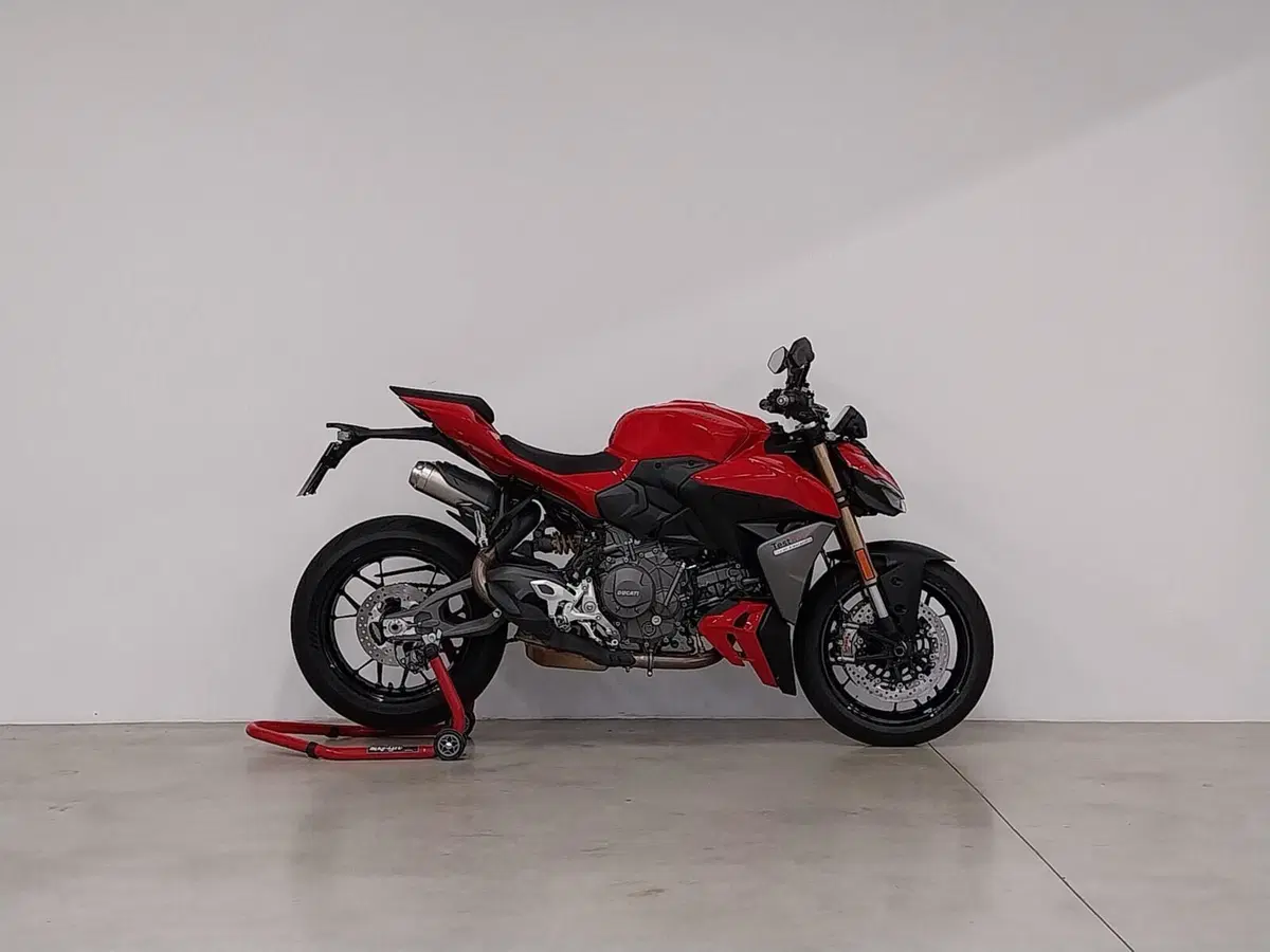 Ducati Streetfighter V2 S (2025 - 26) (2)