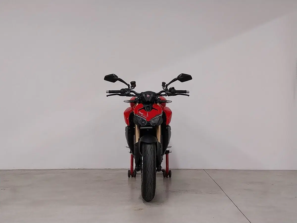 Ducati Streetfighter V2 S (2025 - 26) (4)