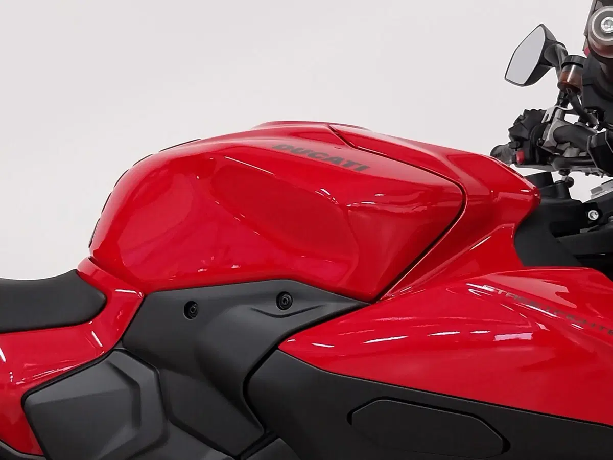 Ducati Streetfighter V2 S (2025 - 26) (8)
