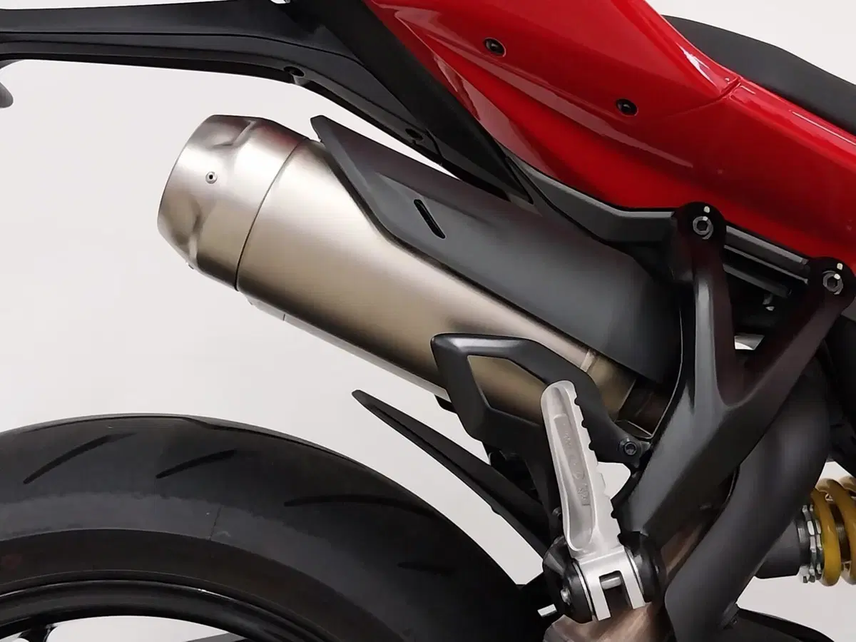 Ducati Streetfighter V2 S (2025 - 26) (10)