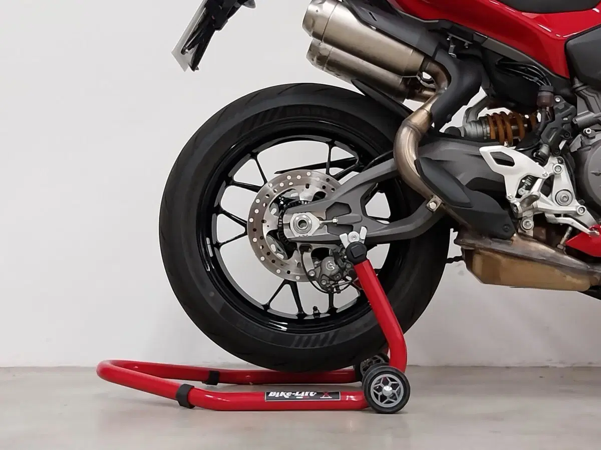 Ducati Panigale V2 S (2025 - 26) (10)