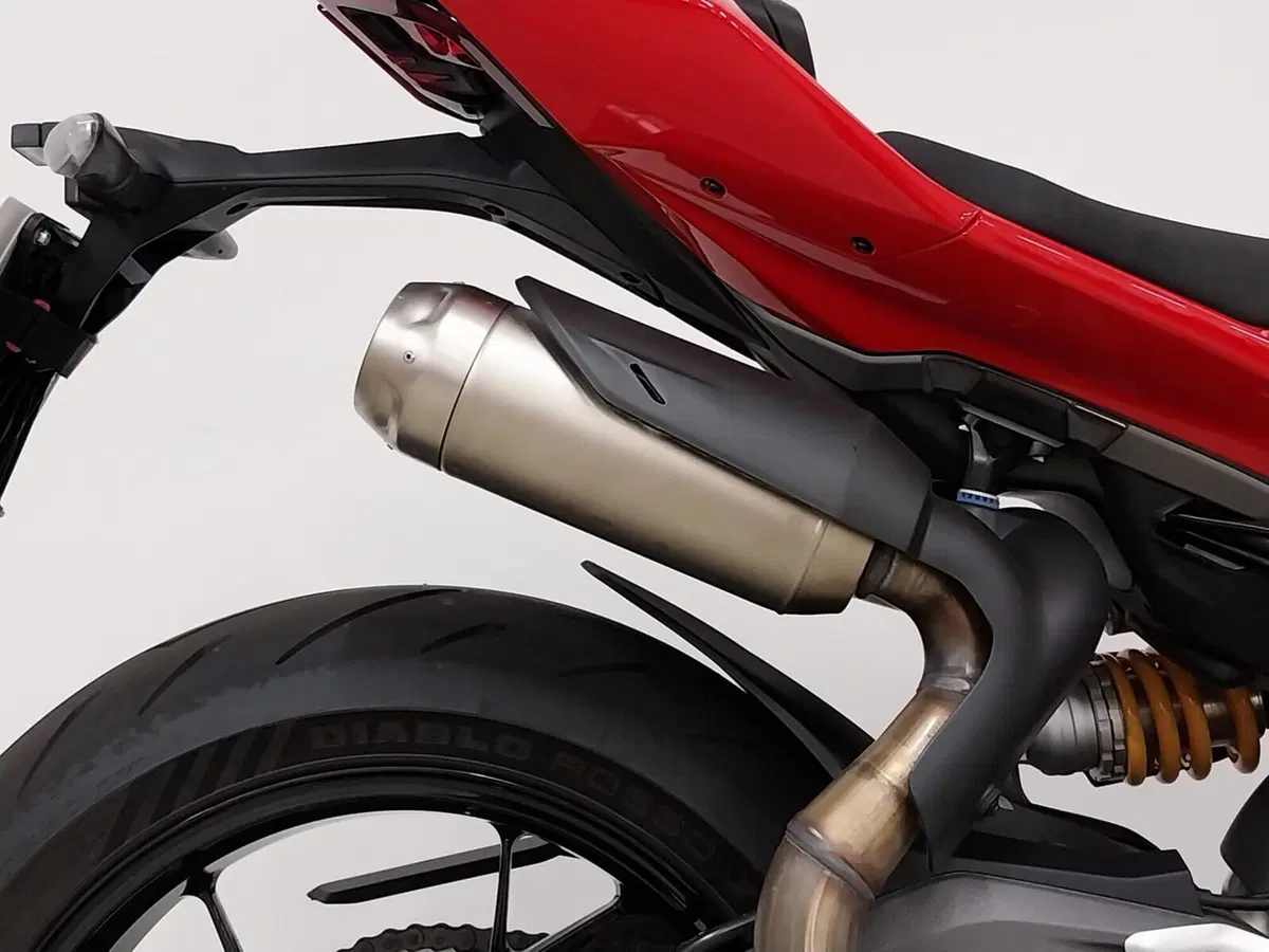 Ducati Panigale V2 S (2025 - 26) (11)