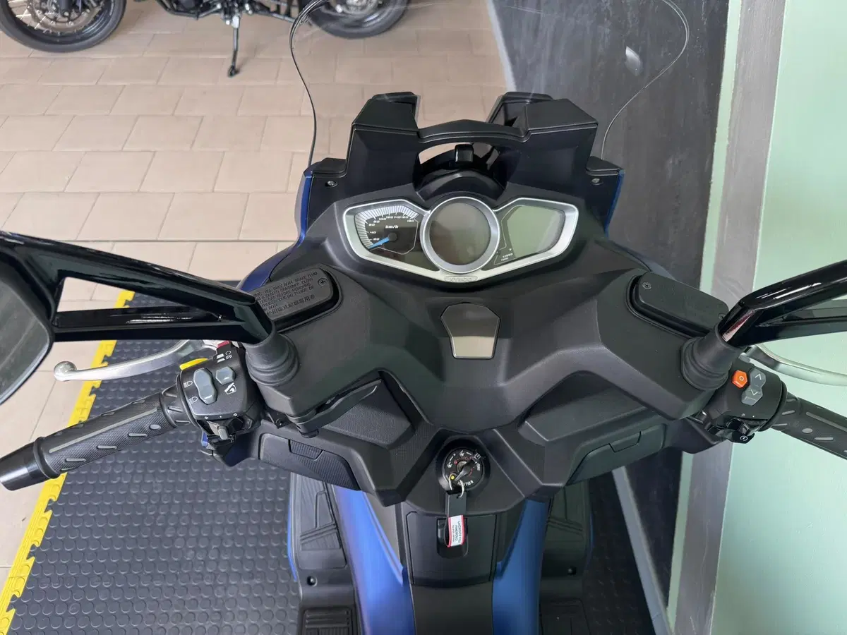 Kymco Xciting 400i S TCS (2021 - 24) (5)