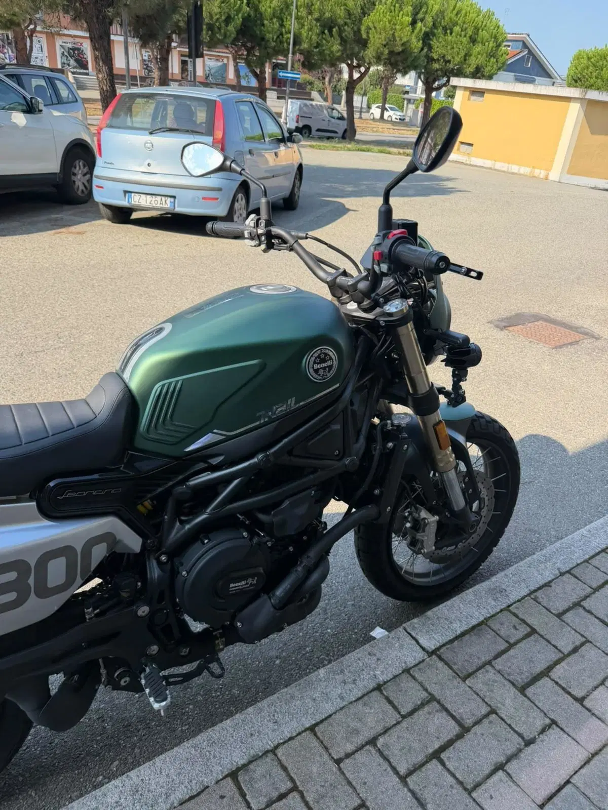 Benelli Leoncino 800 Trail (2022 - 26) (10)