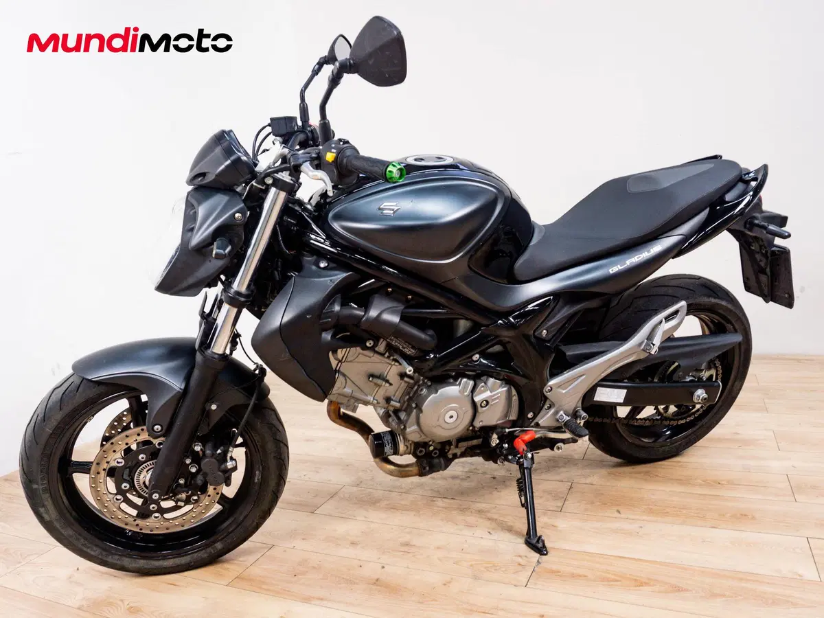 Suzuki Gladius 650 SFV ABS (2009 - 15) (8)