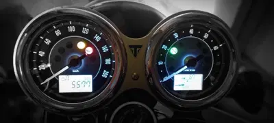 Triumph Bonneville T100 Gold Line Edition (2022) usata
