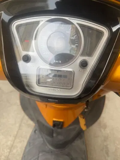 Kymco People 300i GT (2010 - 17) usata