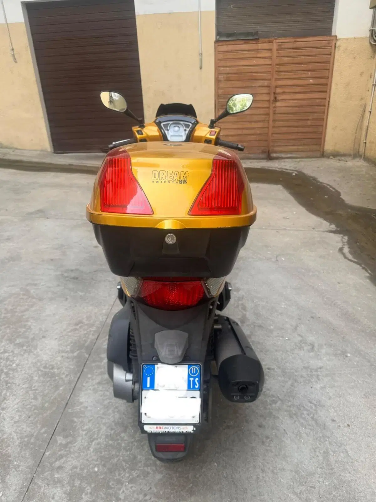 Kymco People 300i GT (2010 - 17) (4)