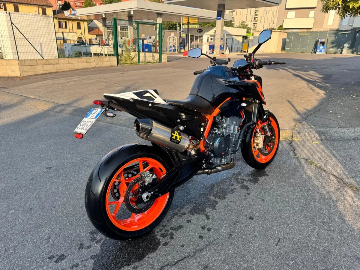 KTM 890 Duke R (2022 - 23) (2)