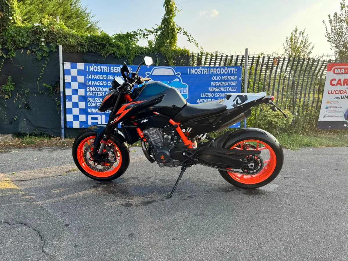 KTM 890 Duke R (2022 - 23) (6)