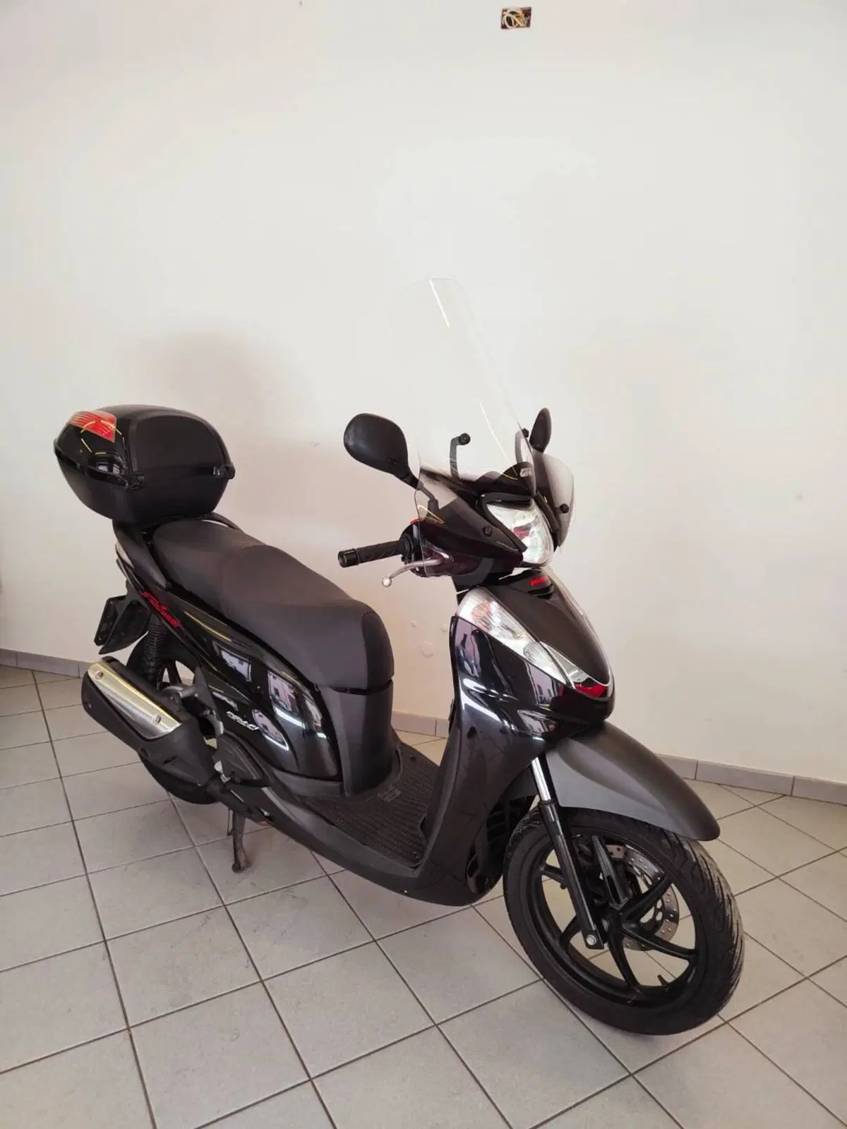 Honda SH 300 i (2006 - 10) (4)