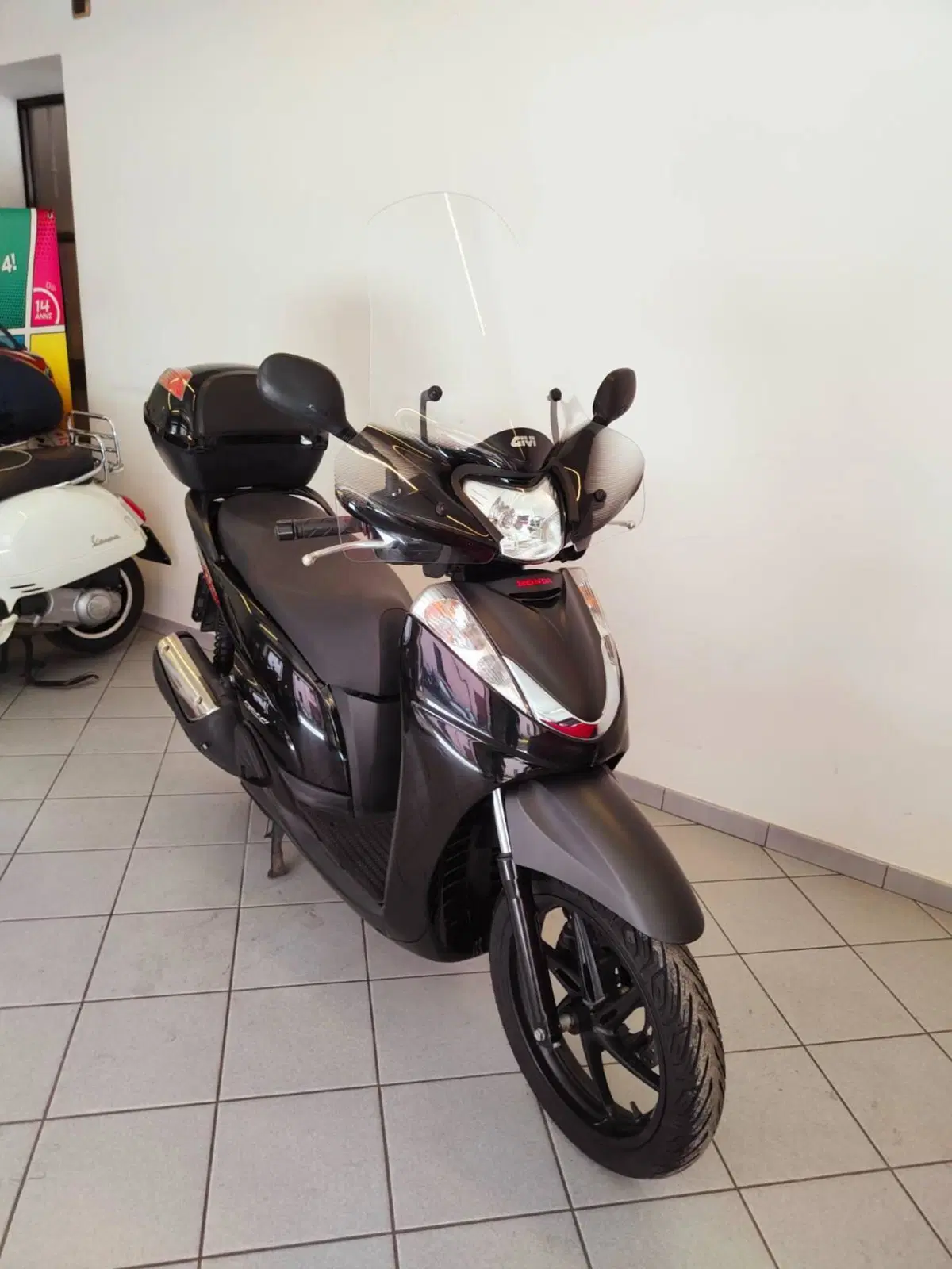 Honda SH 300 i (2006 - 10) (5)