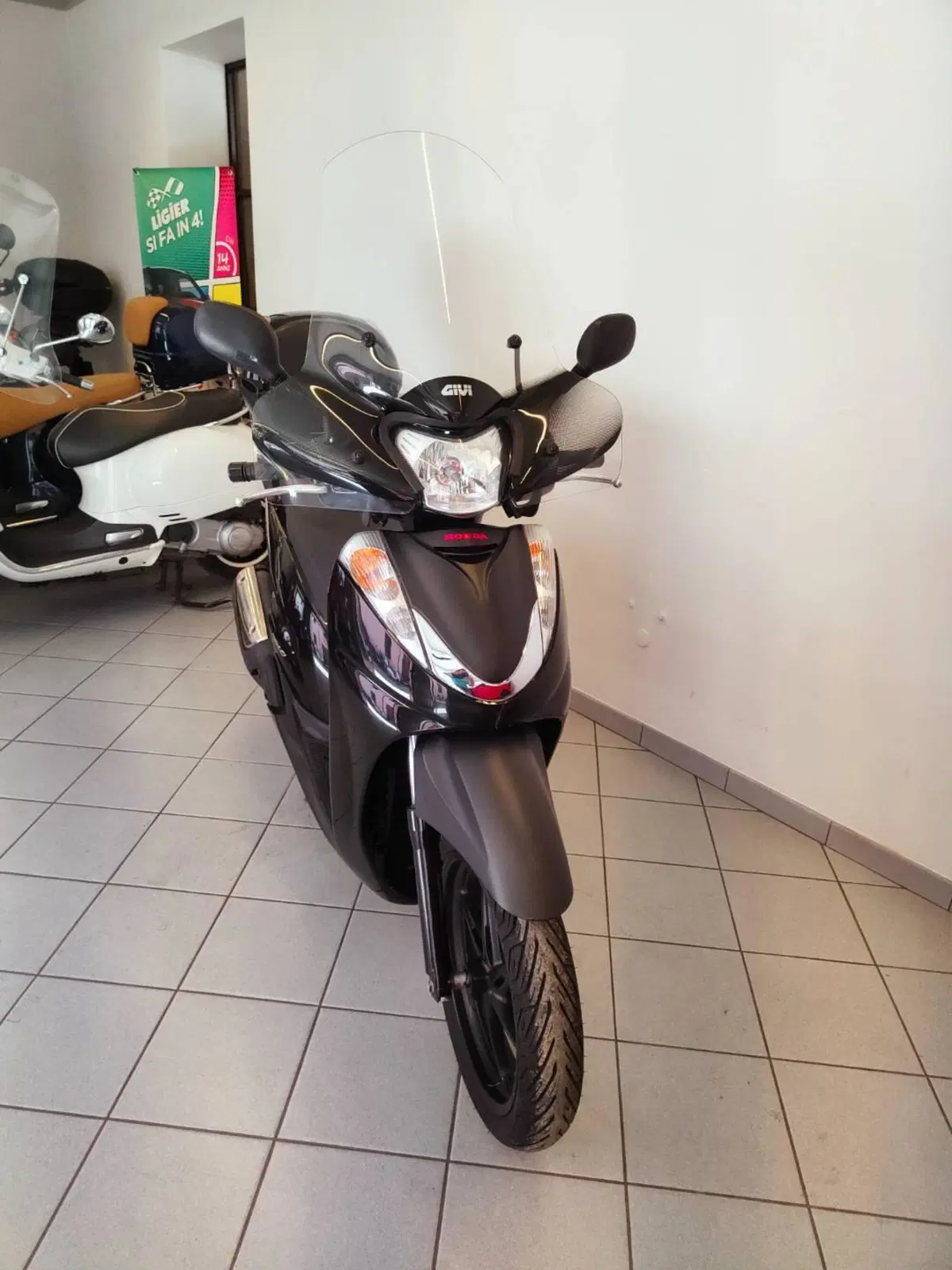 Honda SH 300 i (2006 - 10) (6)