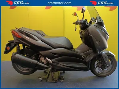 Yamaha X-Max 300 (2021 - 24) usata