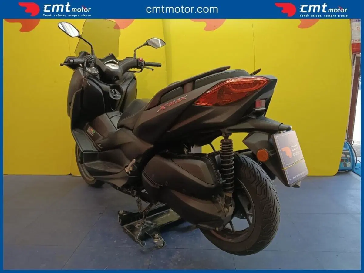 Yamaha X-Max 300 (2021 - 24) (7)