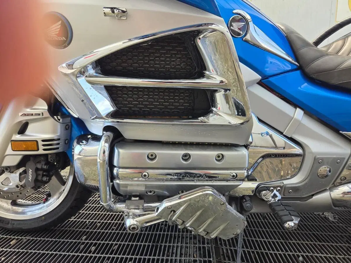 Honda GL 1800 Gold Wing (2012 - 17) (8)