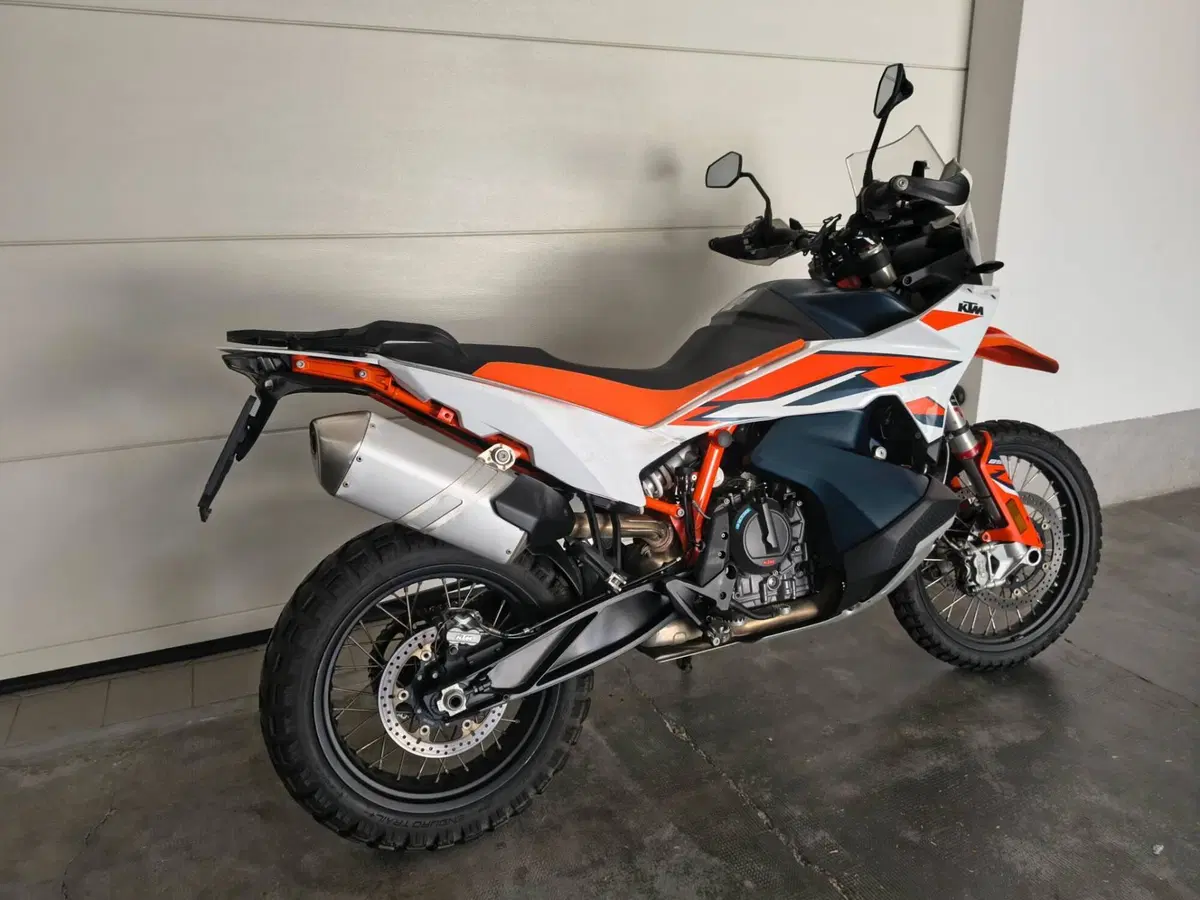 KTM 890 Adventure R (2023 - 24) (11)