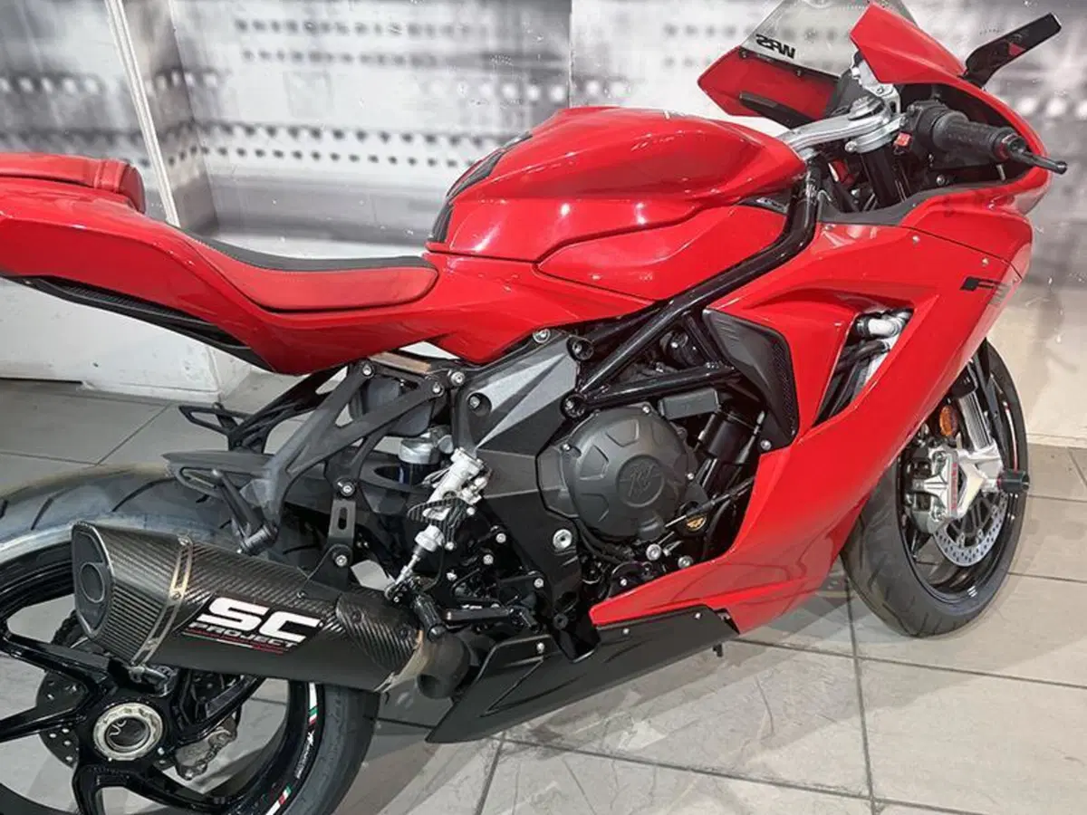MV Agusta F3 800 Rosso (2021 - 23) (9)
