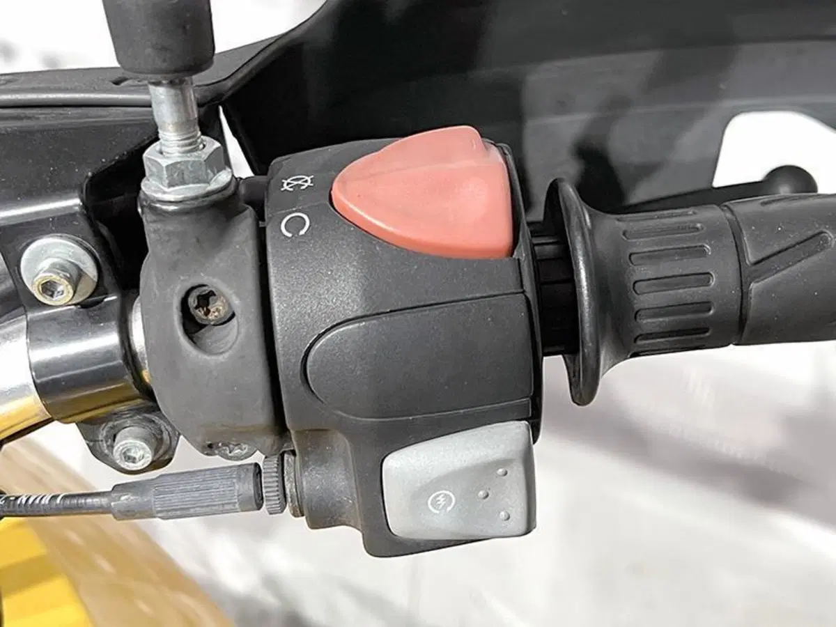 Bmw F 650 GS (2000 - 03) (4)