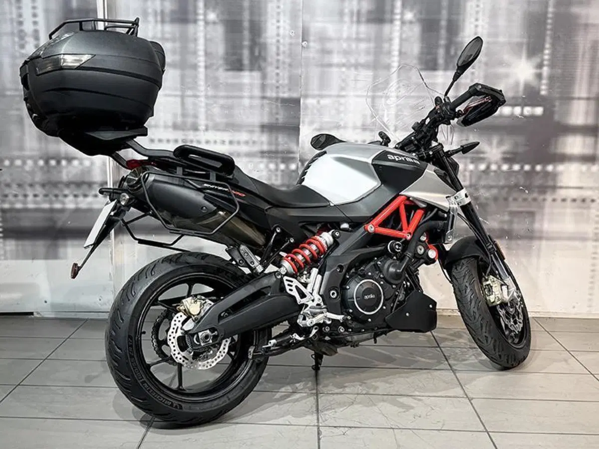 Aprilia Shiver 900 ABS (2017 - 18) (6)