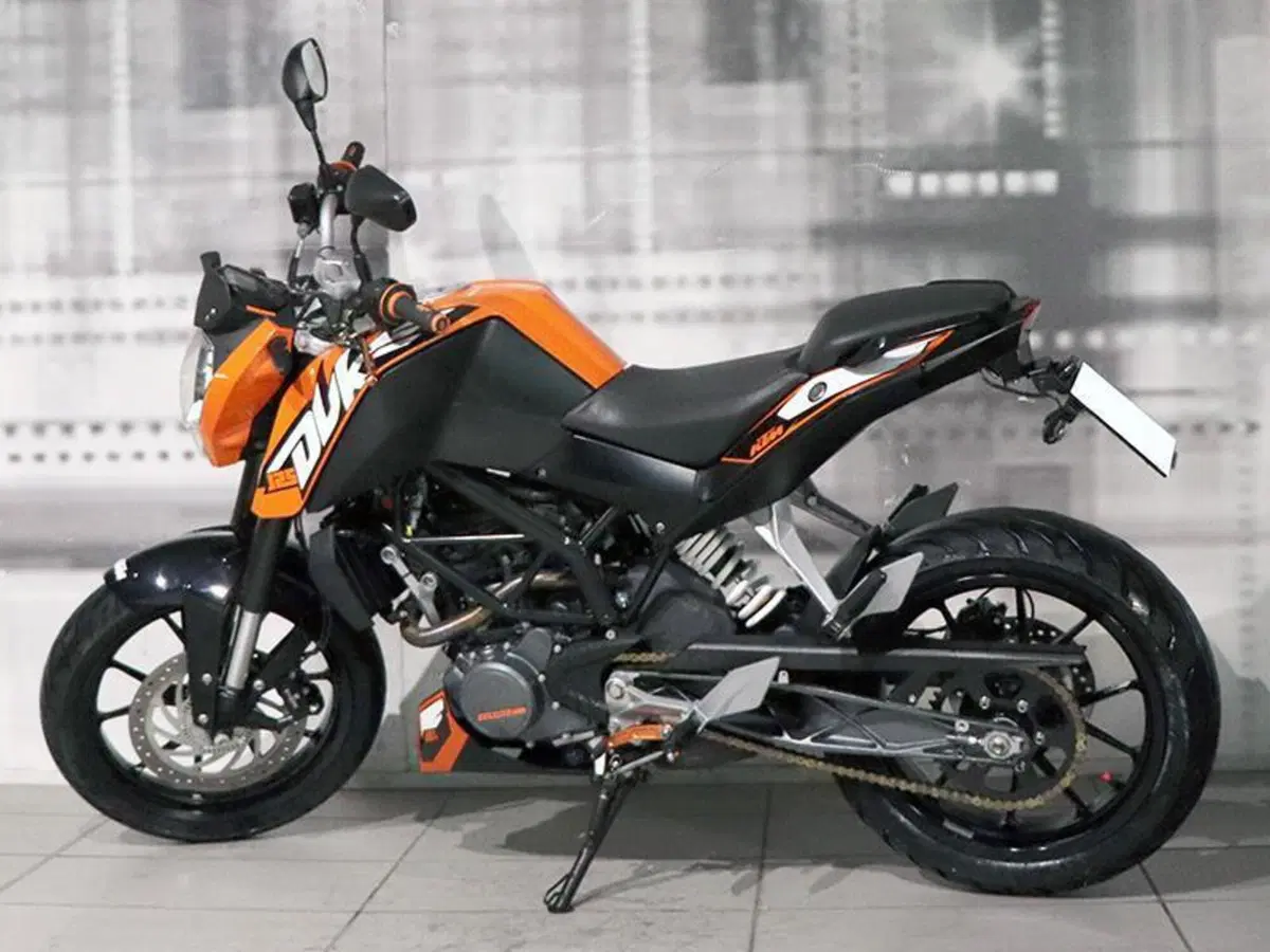 KTM 125 Duke ABS (2013 - 16) (2)