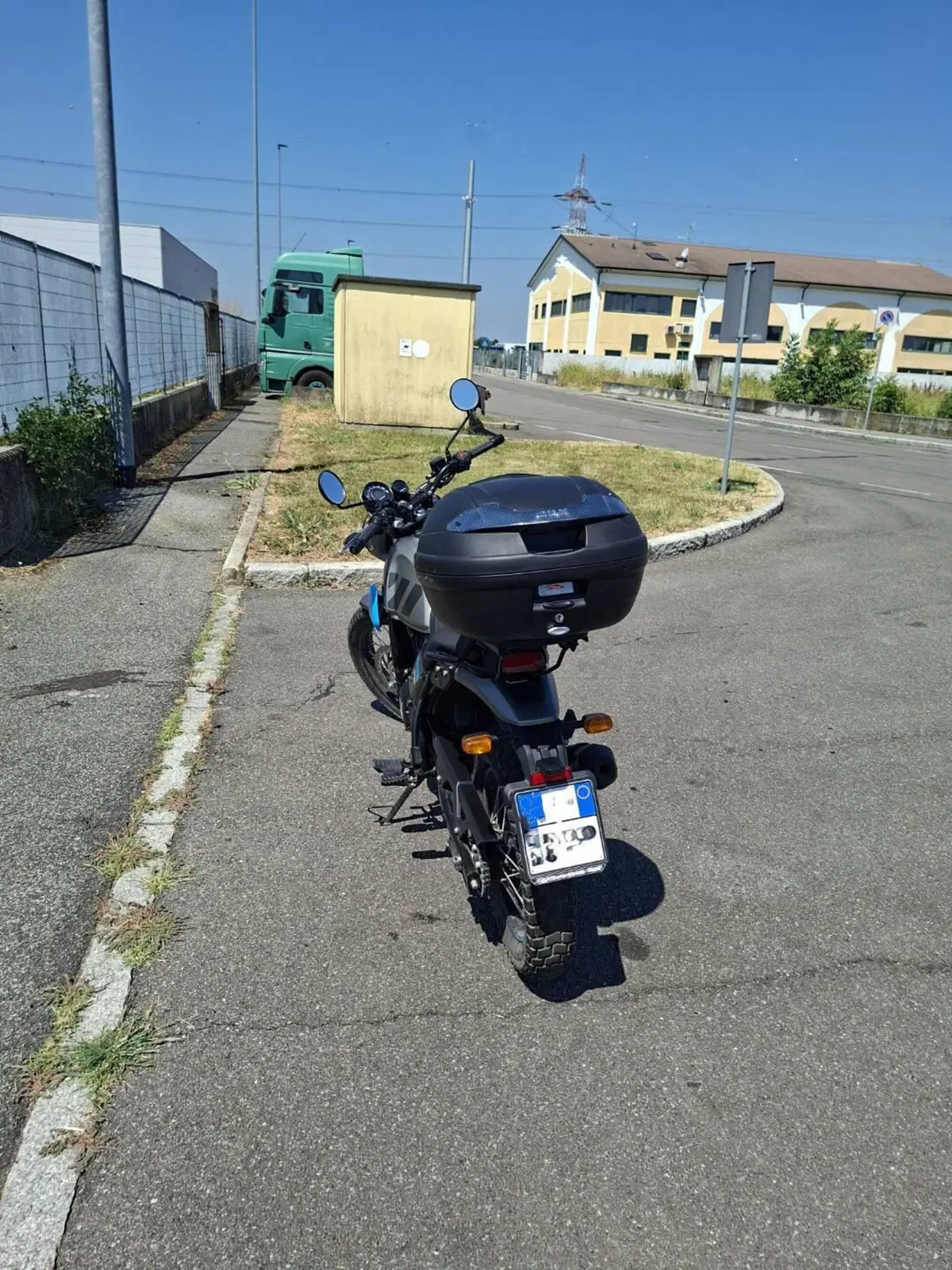 Royal Enfield Scram 411 (2022 - 24) (2)