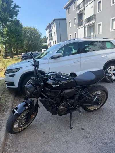 Yamaha XSR 700 (2022 - 26) usata