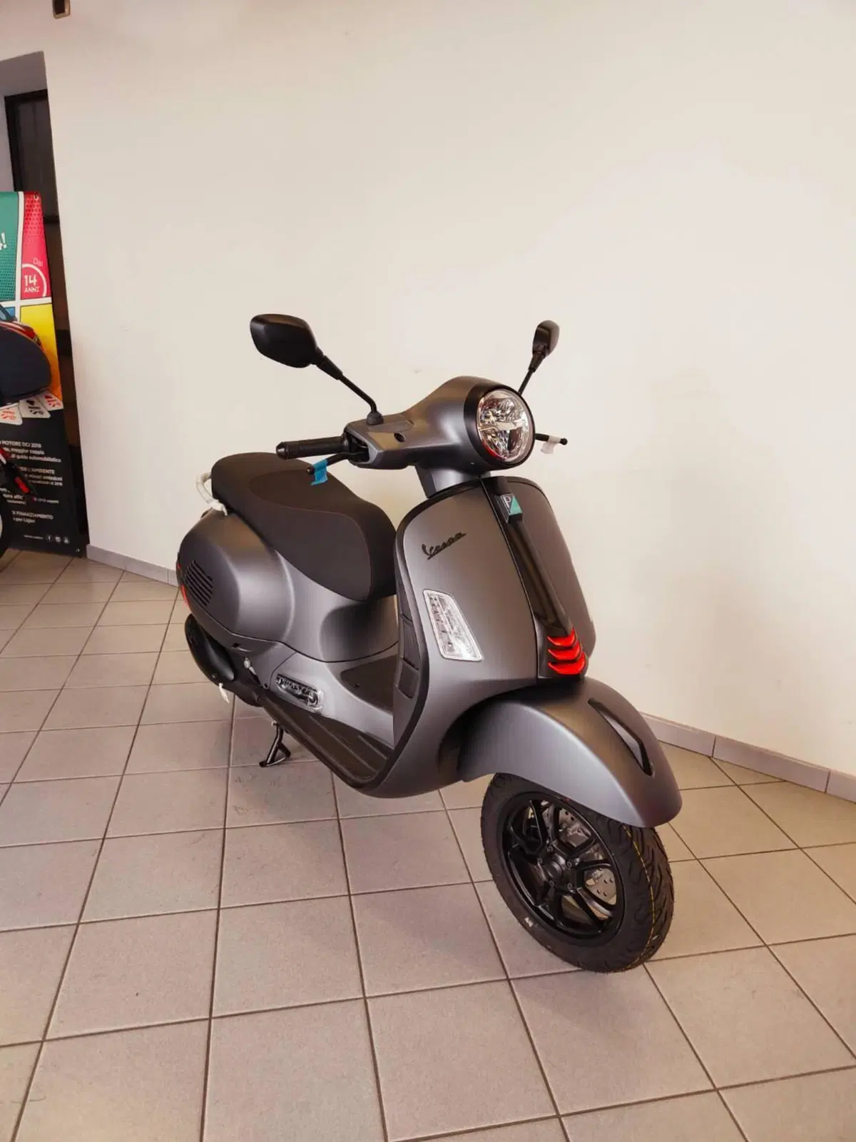 Vespa GTS 310 Supersport (2025 - 26) (4)