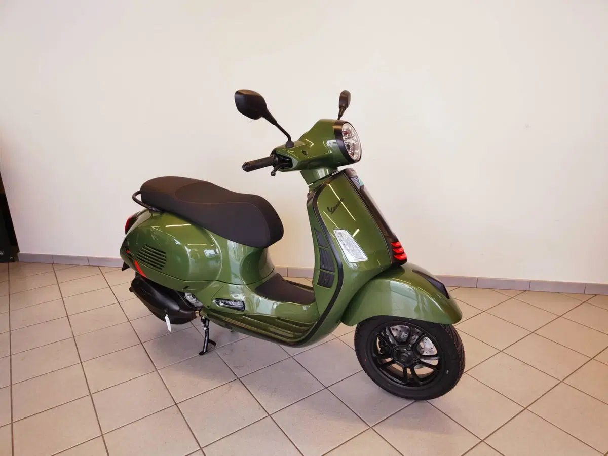 Vespa GTS 310 Supersport (2025 - 26) (2)
