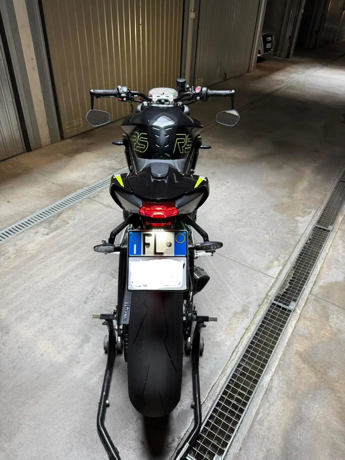 Triumph Street Triple 765 RS (2023 - 26) (7)