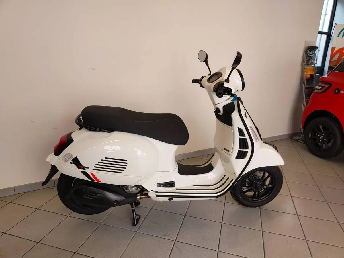 Vespa GTS 310 Supersport (2025 - 26) (8)