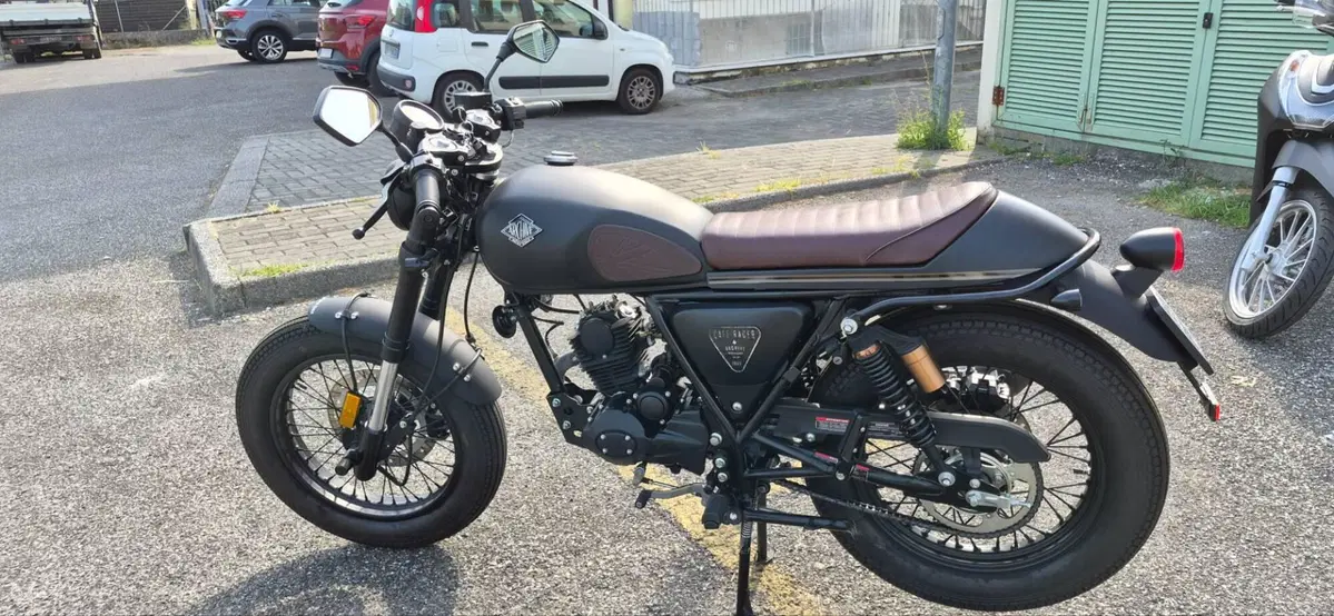 Archive Motorcycle AM 80 50 Cafe Racer (2022 - 24) (2)