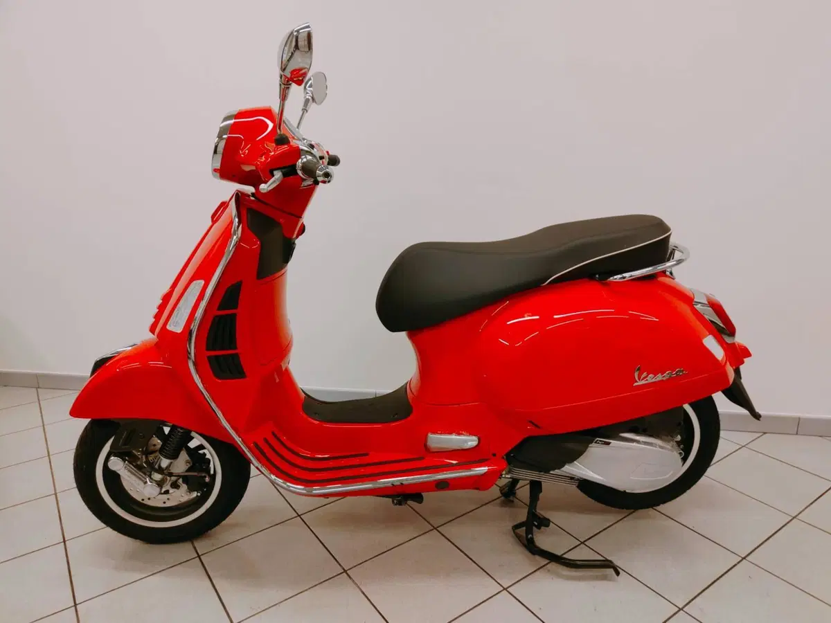 Vespa GTS 125 Super (2025 - 26) (3)