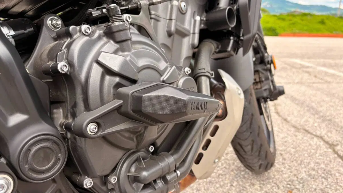 Yamaha MT-07 Pure (2023 - 25) (9)