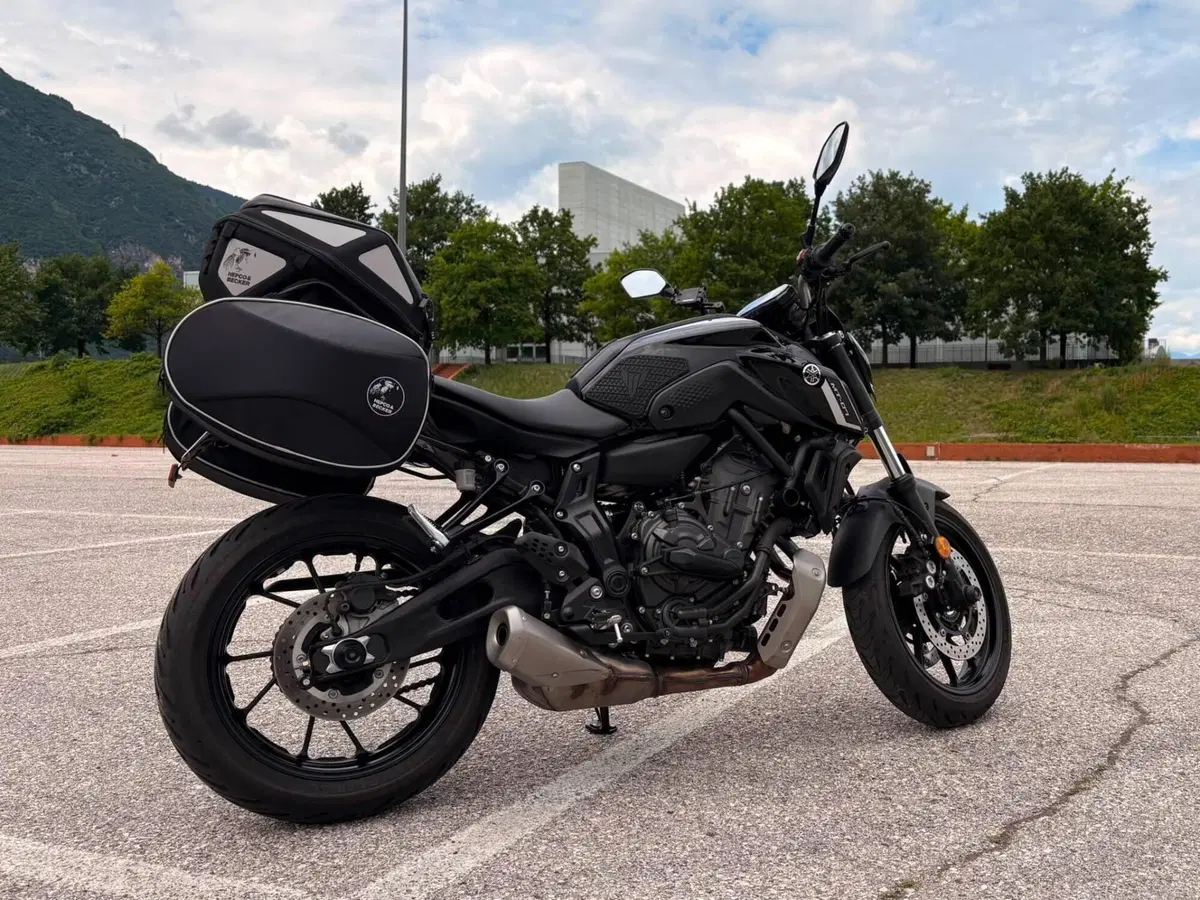 Yamaha MT-07 Pure (2023 - 25) (14)