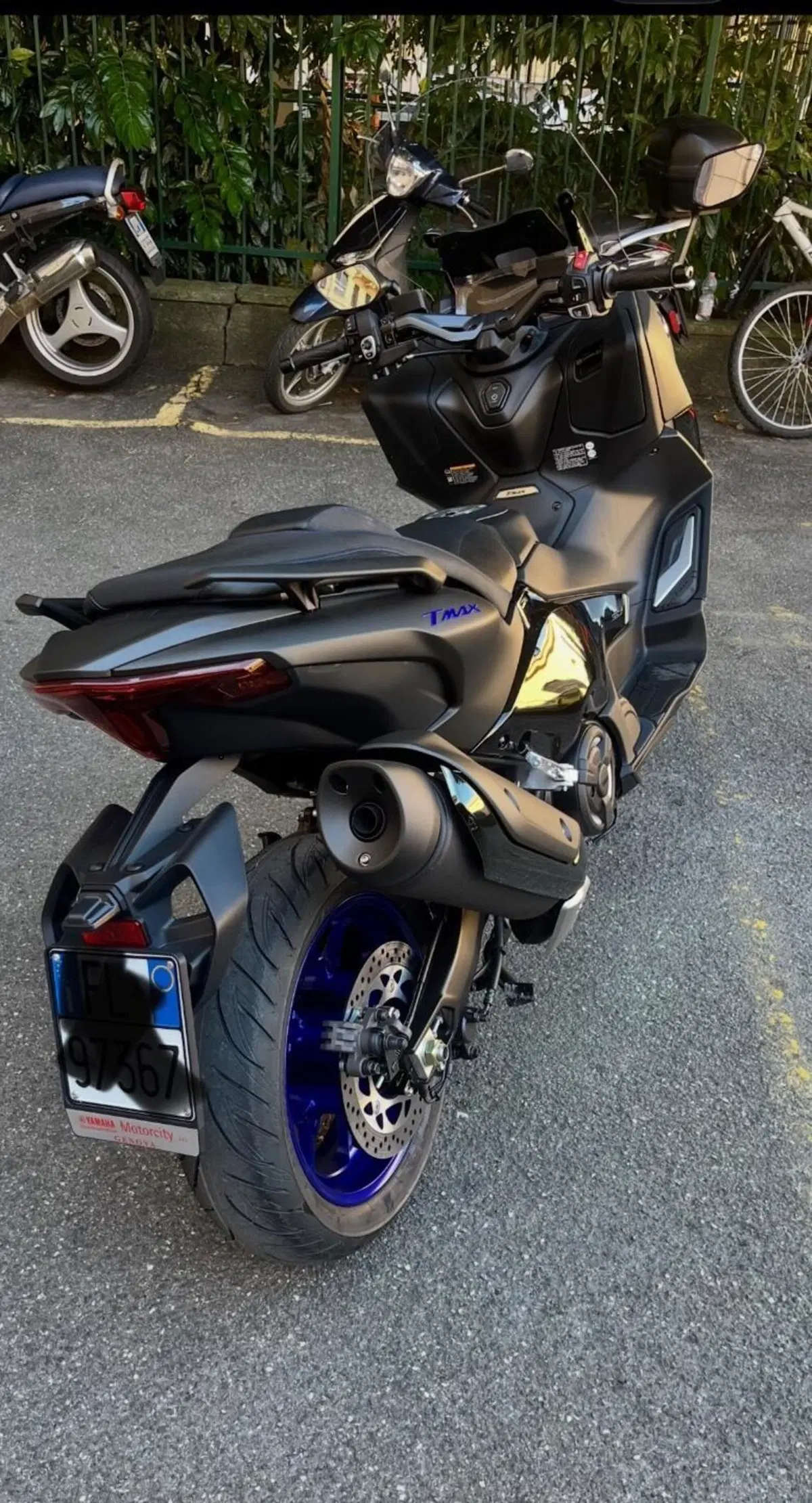 Yamaha T-Max 560 (2022 - 24) (2)