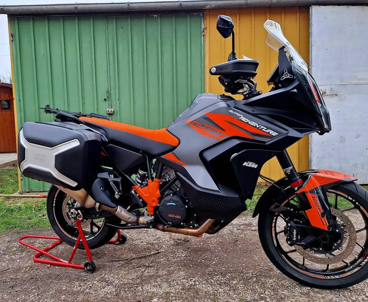 KTM 1290 Super Adventure S (2021) (4)
