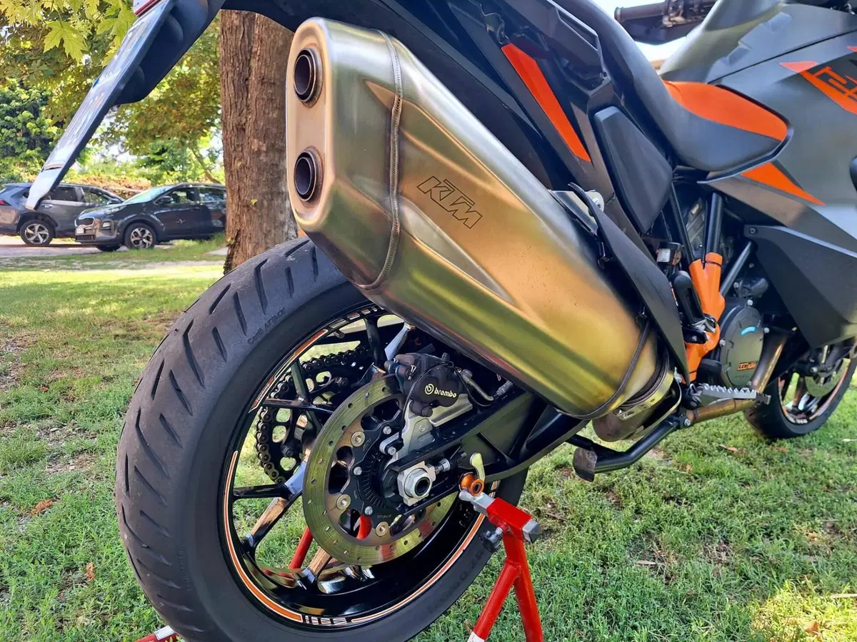 KTM 1290 Super Adventure S (2021) (5)