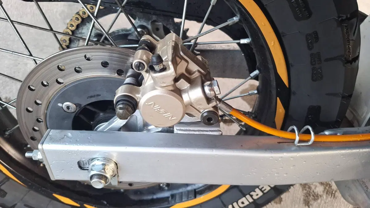 Honda Transalp XL 650V (2005 - 06) (4)