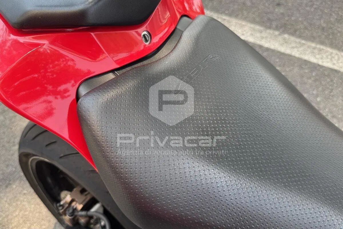 Honda CBR 1000 RR Fireblade eC ABS (2012 - 15) (2)