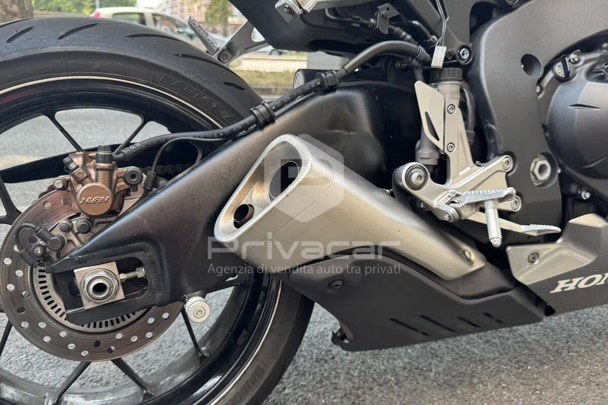 Honda CBR 1000 RR Fireblade eC ABS (2012 - 15) (8)