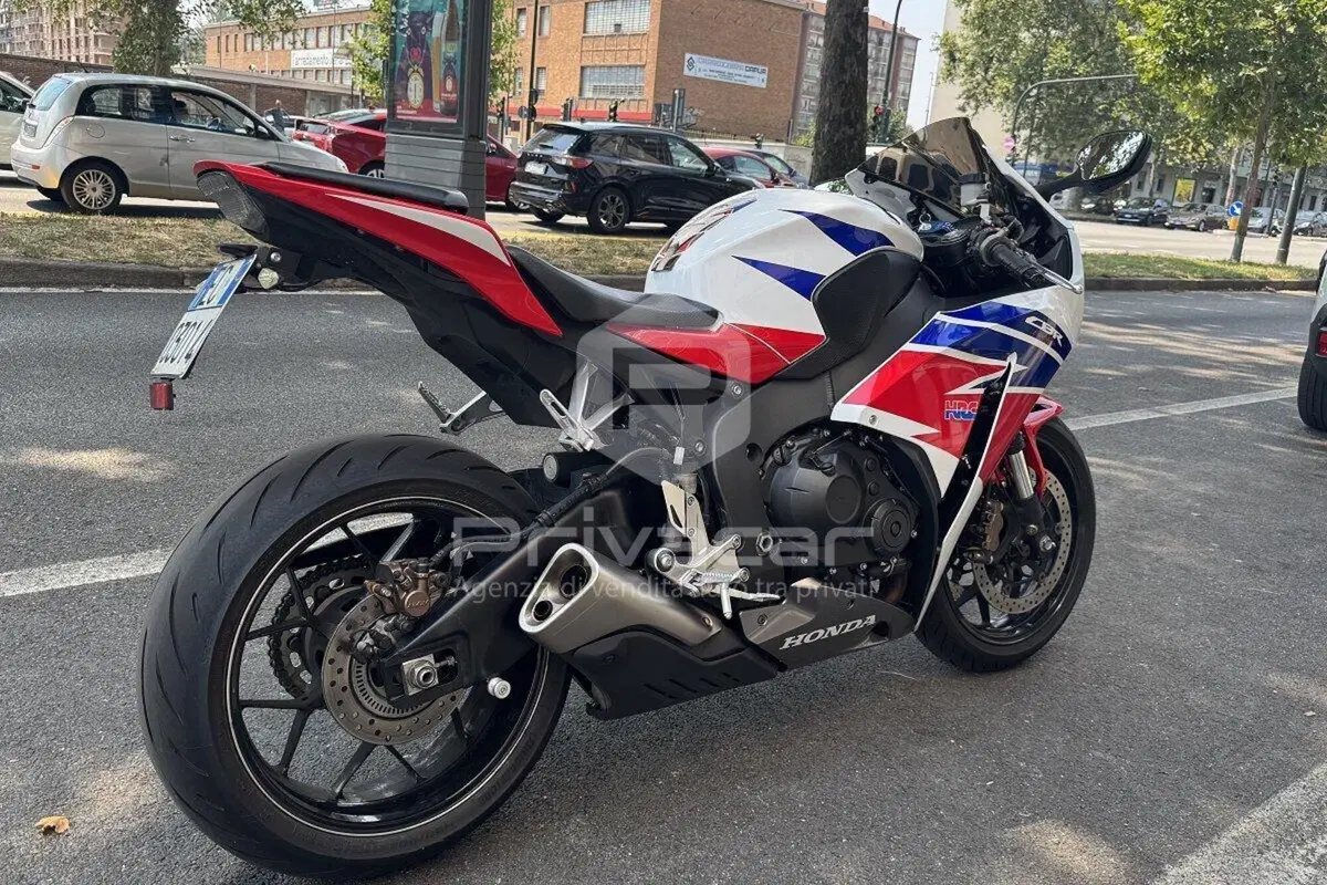 Honda CBR 1000 RR Fireblade eC ABS (2012 - 15) (12)