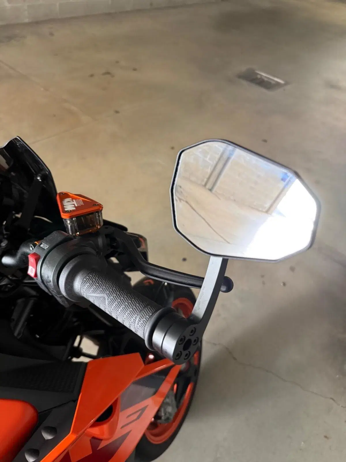 KTM 990 Duke (2024 - 26) (4)