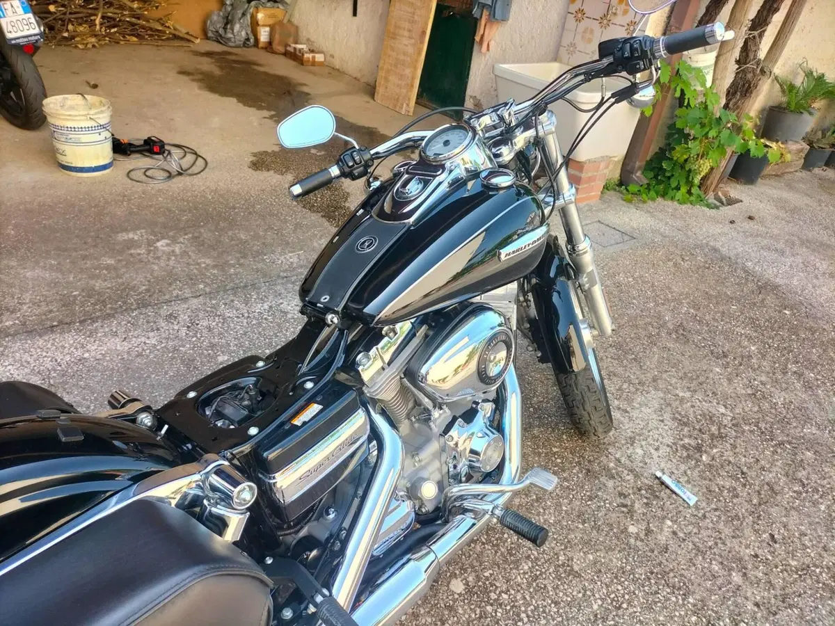 Harley-Davidson 1584 Super Glide Custom (2008 - 13) - FXDC (6)