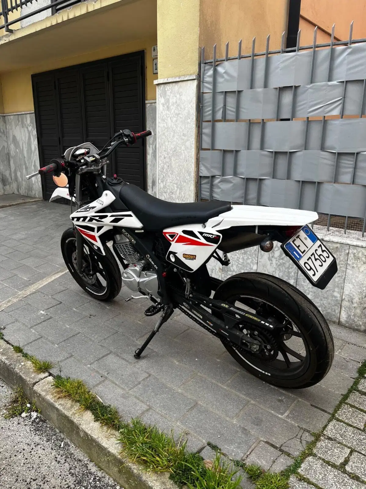 Rieju Marathon 125 Supermotard LC (2021 - 23) (8)