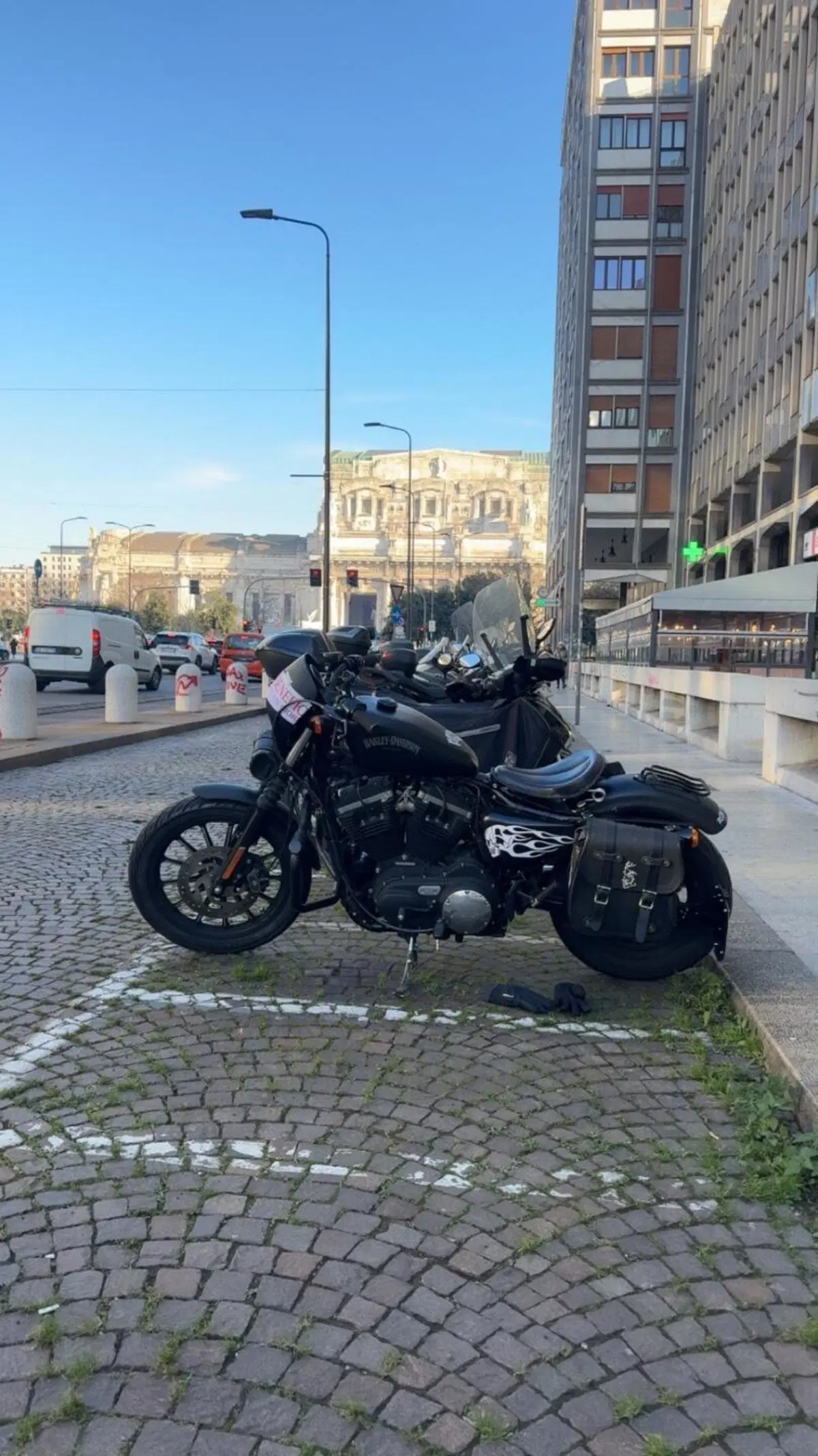 Harley-Davidson 883 Iron (2014 - 16) - XL 883N (3)