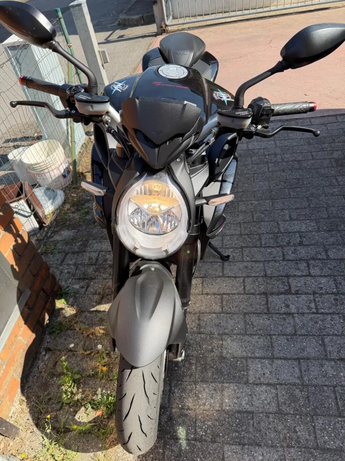 MV Agusta Brutale 800 R (2023 - 25) (2)